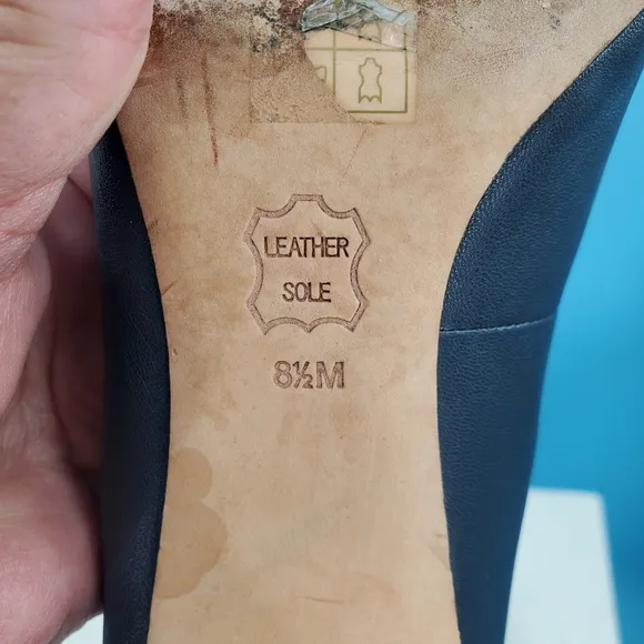 Tory Burch navy leather block heel pump 8.5M