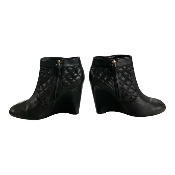 Tory Burch Quilted Wedge Bootie Black size 8 M
