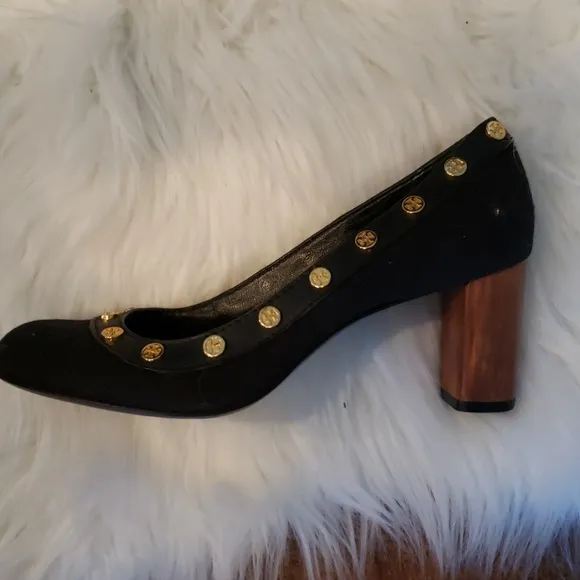Tory Burch RARE amazing black heels w emblem gold coins