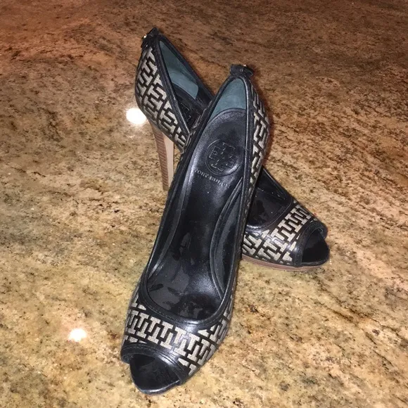 Tory Burch Reagan Heels Open Toe Stilettos Black/Cream - Size 9