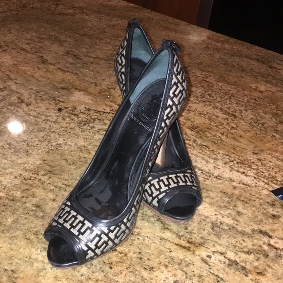 Tory Burch Reagan Heels Open Toe Stilettos Black/Cream - Size 9
