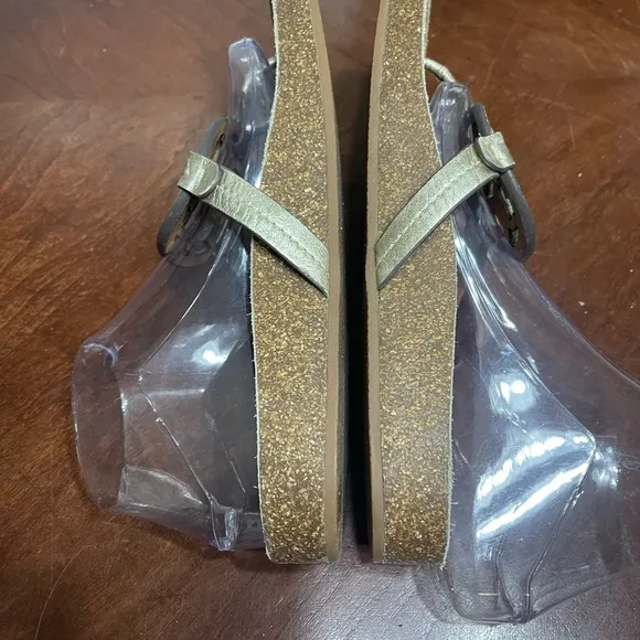 Tory Burch Sandals 9.5 Gold Miller Cloud Logo Casual Slides Spark Metallic
