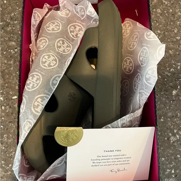 Tory Burch Shower Slides Sz 7