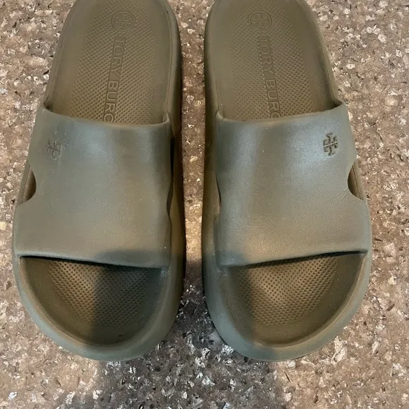Tory Burch Shower Slides Sz 7