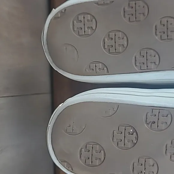 Tory Burch Sneakers Women's sz 6 Green/Cream Floral Slip On Canvas Sneaker