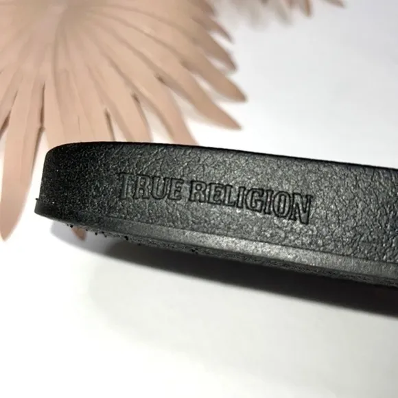 True Religion Meyer Embellished Logo Slides Size 9 NWOT