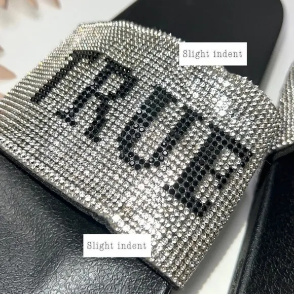True Religion Meyer Embellished Logo Slides Size 9 NWOT