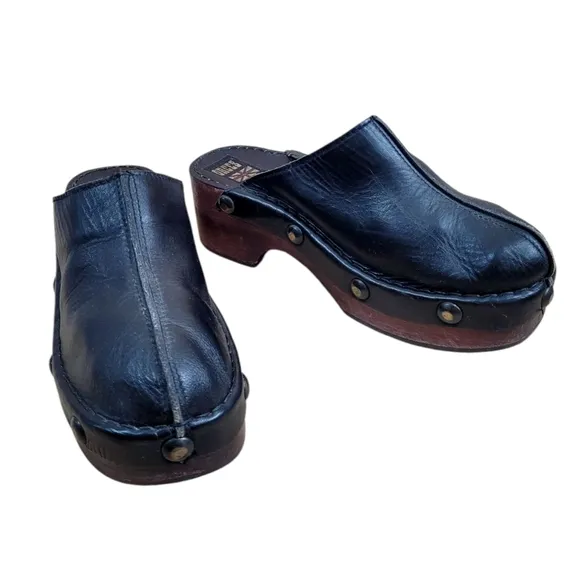 True Vintage 1960s 70s Ocres UK Black Studded Leather Wood Heel Clogs Mules