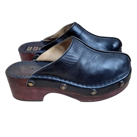 True Vintage 1960s 70s Ocres UK Black Studded Leather Wood Heel Clogs Mules