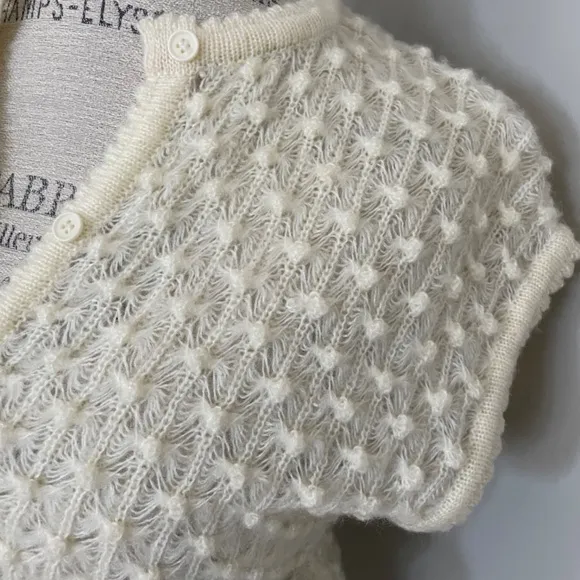 🎉True Vintage ✌️ivory 1970s hippie style button down tie waist knit sweater