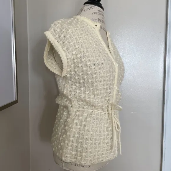 🎉True Vintage ✌️ivory 1970s hippie style button down tie waist knit sweater