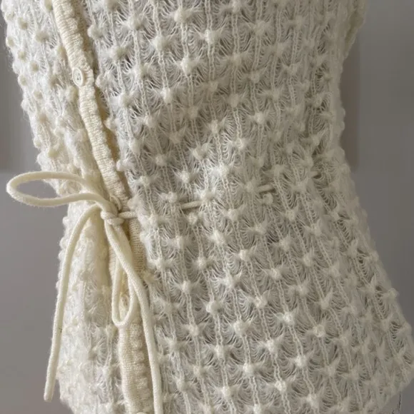 🎉True Vintage ✌️ivory 1970s hippie style button down tie waist knit sweater