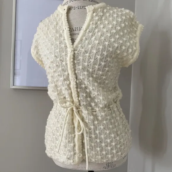 🎉True Vintage ✌️ivory 1970s hippie style button down tie waist knit sweater