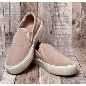 UGG Alameda Slip On Leather Sneaker sz 6