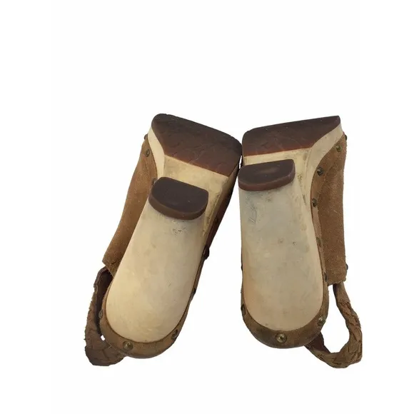 Ugg Aubriana Sky Brown Suede Shearling Nailhead Wooden Heel Clogs Size 8