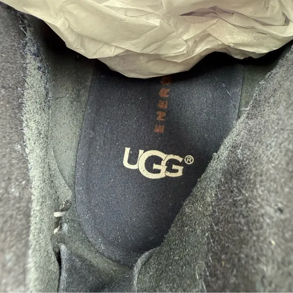 UGG Blue White Leather Beach Moc Chukka Moccasin  Men’s Boat Shoes