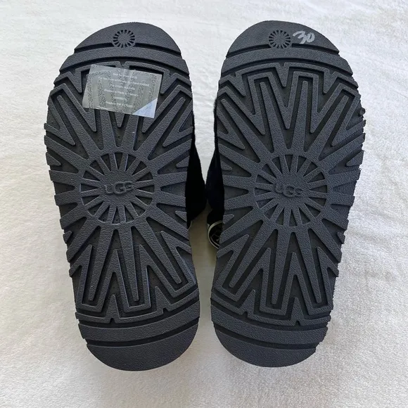 UGG Disco Slides in Black/Pollen