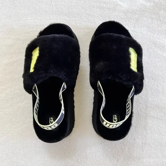 UGG Disco Slides in Black/Pollen