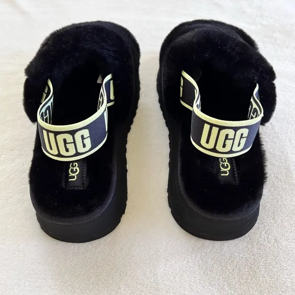 UGG Disco Slides in Black/Pollen