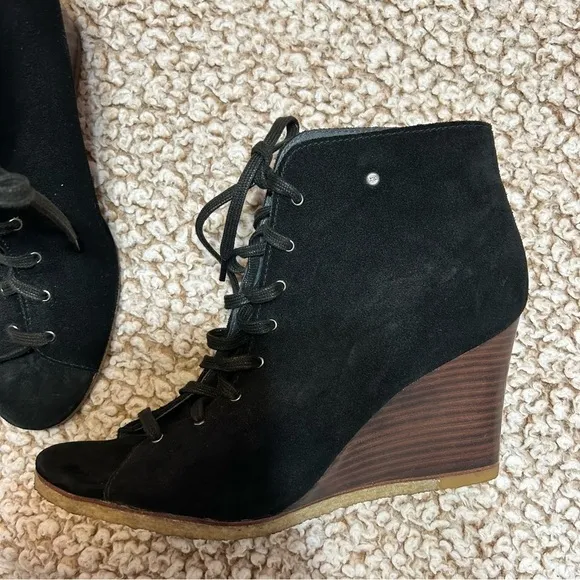 UGG Elyse Open Toe Black Suede Lace Up Ankle Heels​