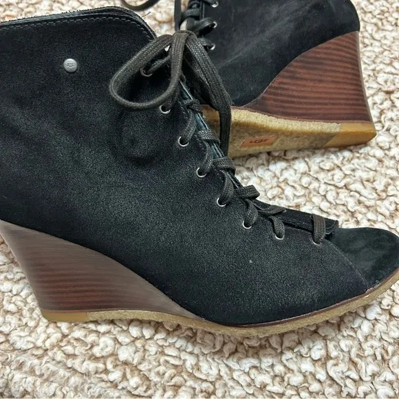 UGG Elyse Open Toe Black Suede Lace Up Ankle Heels​