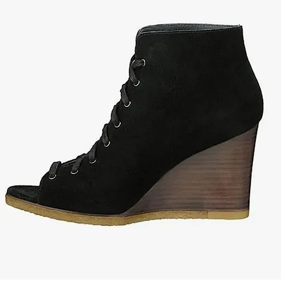 UGG Elyse Open Toe Black Suede Lace Up Ankle Heels​