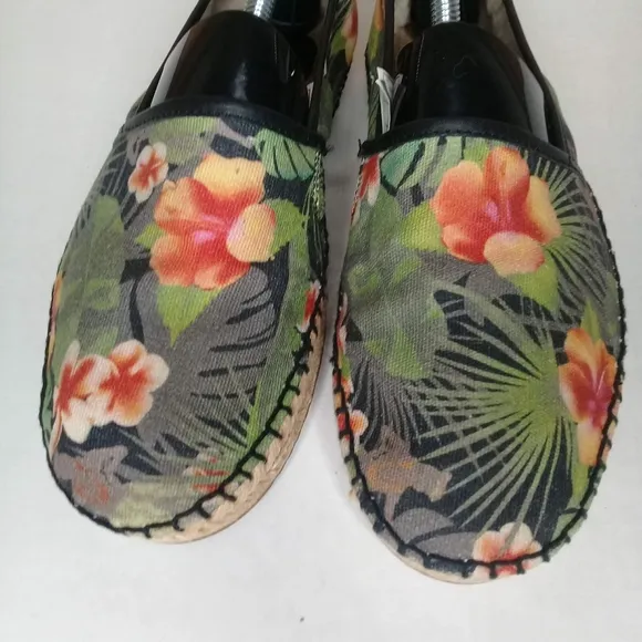 UGG Men's Kas Hawaiian Green Floral Canvas Espadrille Slip On Loafer Sz 7