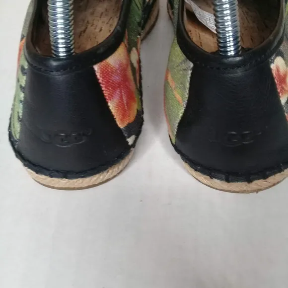 UGG Men's Kas Hawaiian Green Floral Canvas Espadrille Slip On Loafer Sz 7