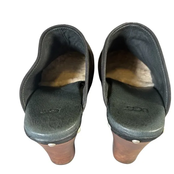 UGG Natalee Genuine Leather Sheep Skin Lined Black Studded Wedge Clogs Size 10