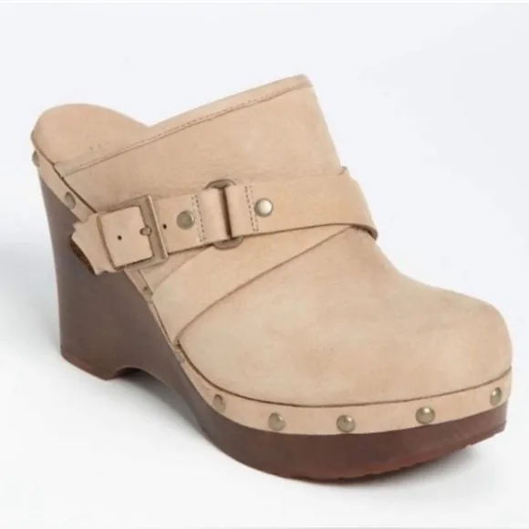UGG Natalee Tan Platform Wood   Suede Mule Clogs