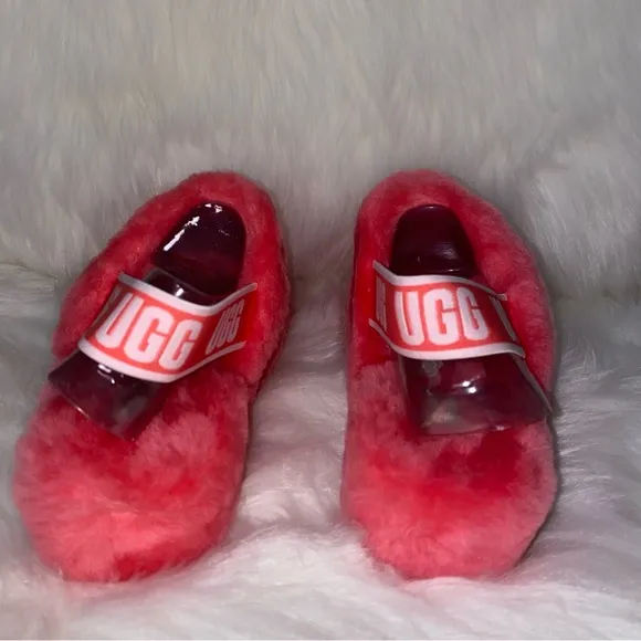 UGG OH YEAH Slides size 9 strawberry sorbet