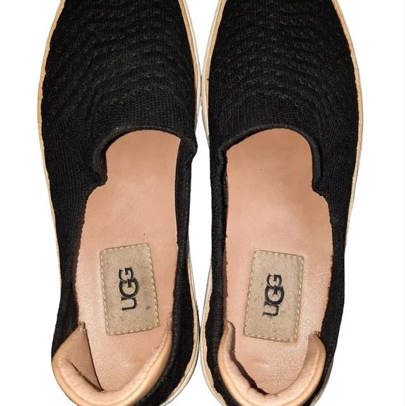 Ugg Sammy Chevron Black Slip-on SZ 7.5