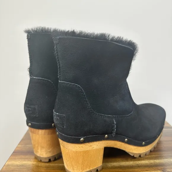 UGG Thebes Black Suede Fur Lined Square Toe Slip On Platform Clogs Size 9