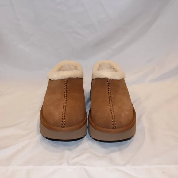 UGG WOMEN'S SUEDE COZY SHEARLING LINED CLOGS CHESTNUT NEW IN BOX!
