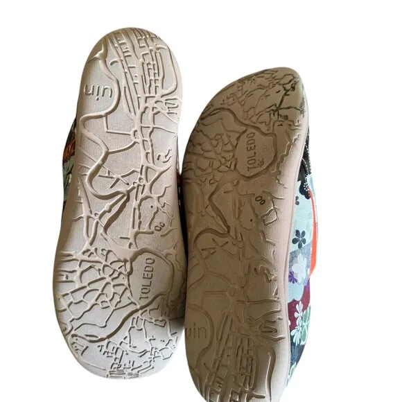 UIN Hana Toledo Design Floral Art Sneaker Painted Canvas Slipon Lightweight Shoe
