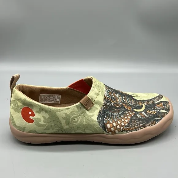 UIN Toledo Chang Thai Elephant Slip On Canvas Shoe 8.5 Green
