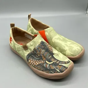 UIN Toledo Chang Thai Elephant Slip On Canvas Shoe 8.5 Green