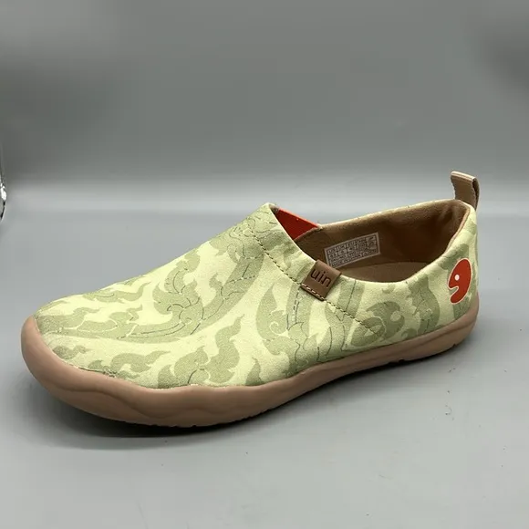 UIN Toledo Chang Thai Elephant Slip On Canvas Shoe 8.5 Green