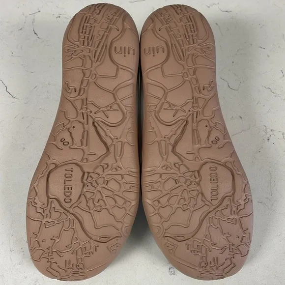 UIN Yum Yum Toledo I Men Size 8.5 Happy Doggies 3 Collection