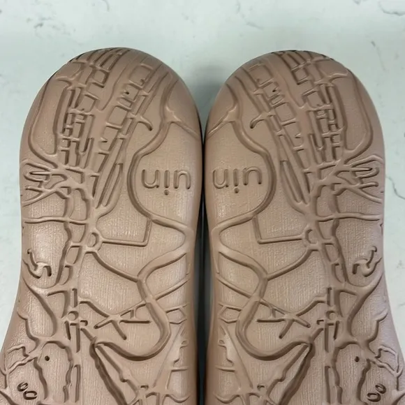 UIN Yum Yum Toledo I Men Size 8.5 Happy Doggies 3 Collection