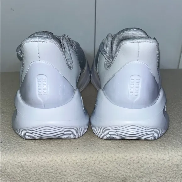 Under Armour Curry 11 Team  Shoes White/Grey