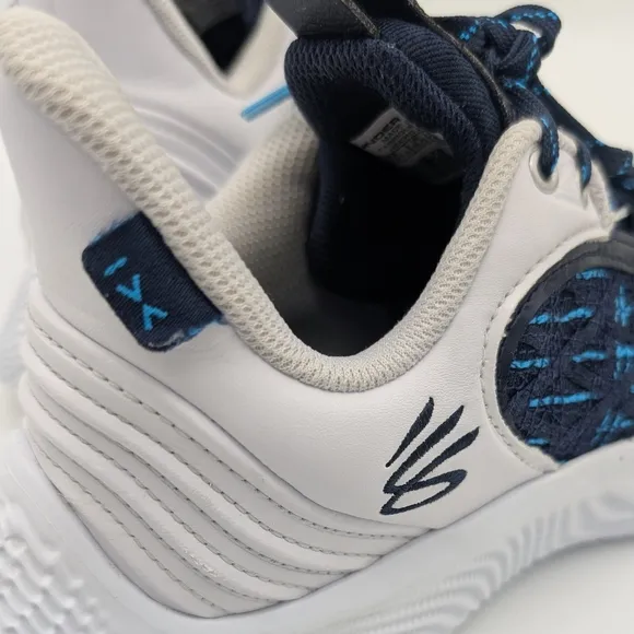 Under Armour Curry Flow 9 Unisex Basketball Shoe