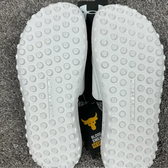 Under Armour Project Rock 3 Mens Slides Sandals White Gray Size 11 3026034-100