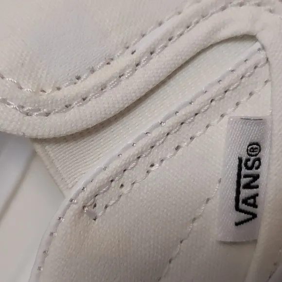 Unisex Vans Classic Slip On