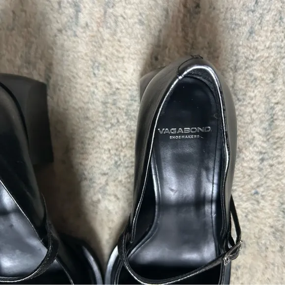 Vagabond Vivian Silver Heels