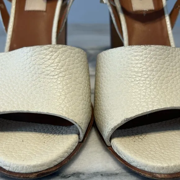 Valentino Garavani US 9.5  Rockstud Chunky Block Heels Cream Stud Straps FLAW