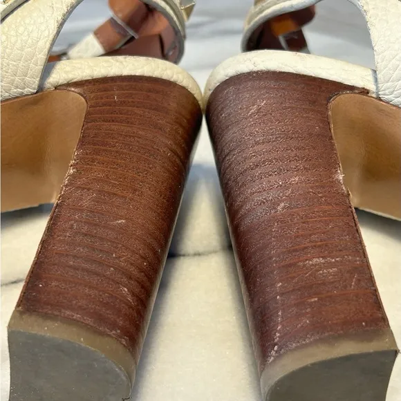 Valentino Garavani US 9.5  Rockstud Chunky Block Heels Cream Stud Straps FLAW