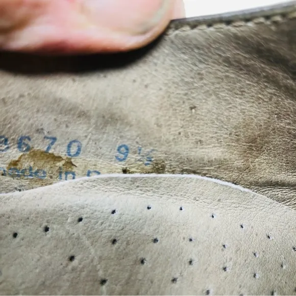 Valuni Brown Pebbled Leather Buckled Strap Oxfords