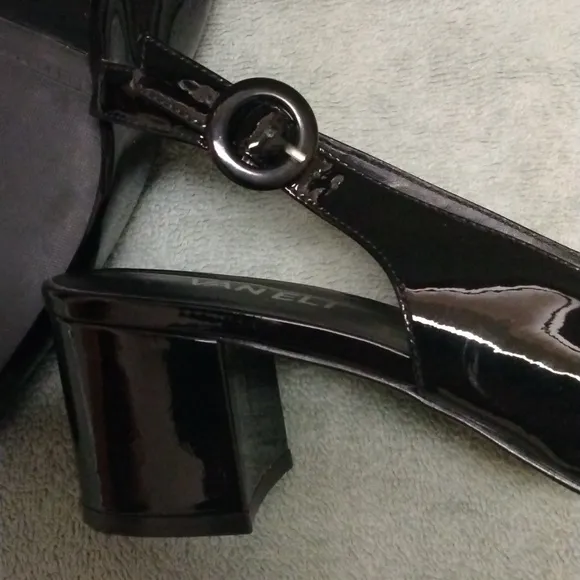 Vaneli Madala Paten Leather Sling Back with block heels size 9