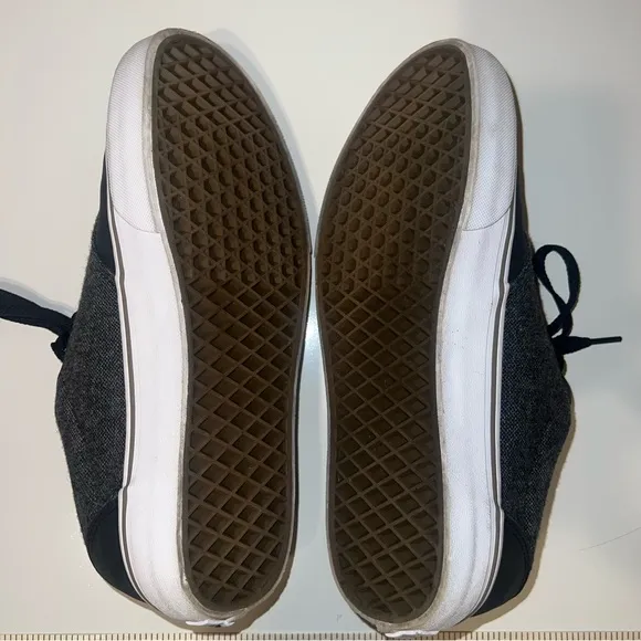 Vans Atwood Deluxe Gray Sneakers Men's Size 10 Low Top Skate Shoes Ultra Cush